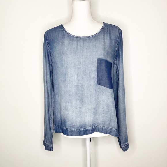 cloth & stone Tops - Cloth & Stone Chambray Long Sleeve Lace Up Back Top Size Medium